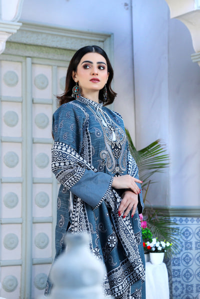 Unstitched 3 Piece Embroidered Khaddar Suit